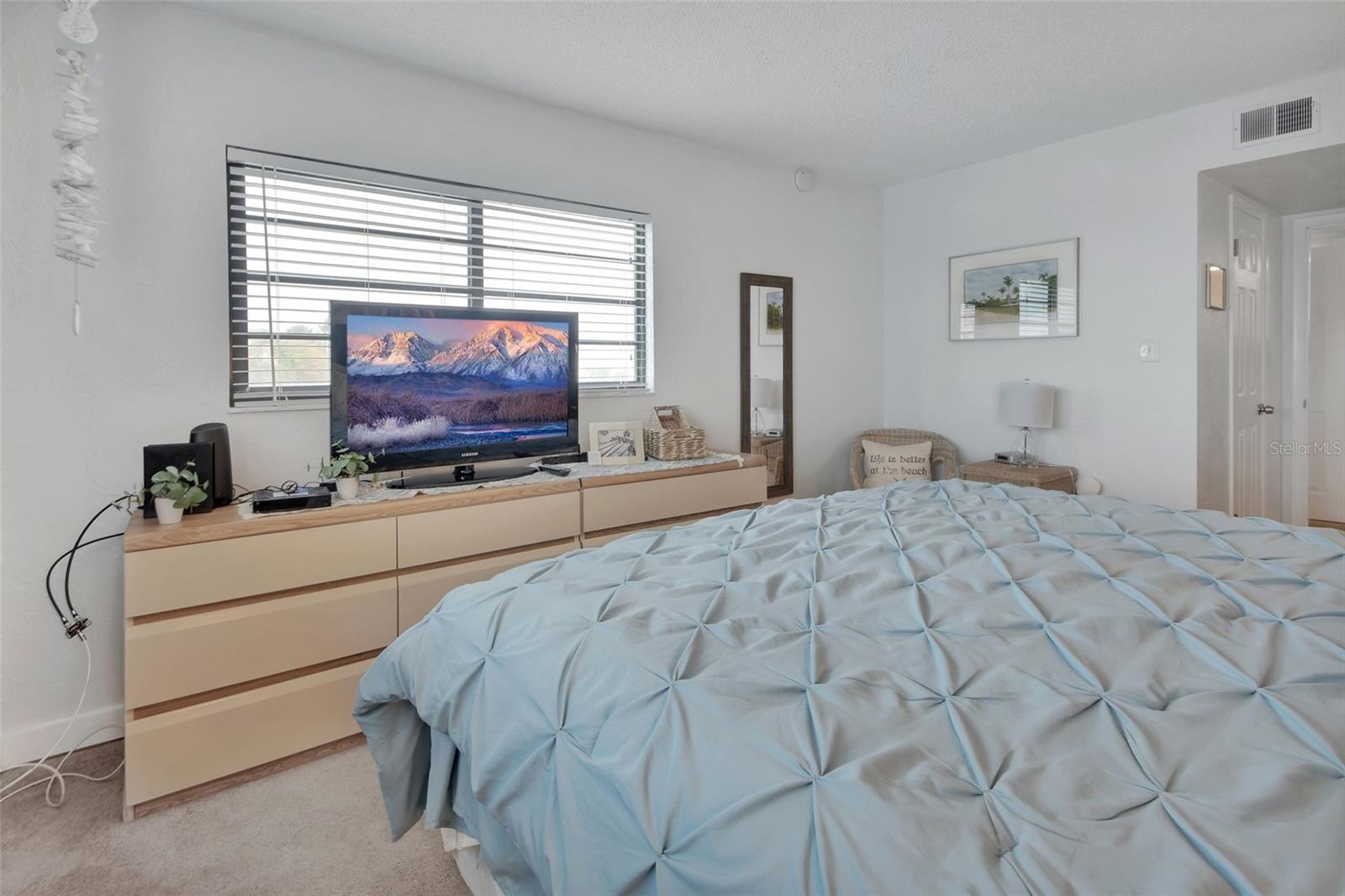 HACIENDA DEL SOL CONDO - Residential