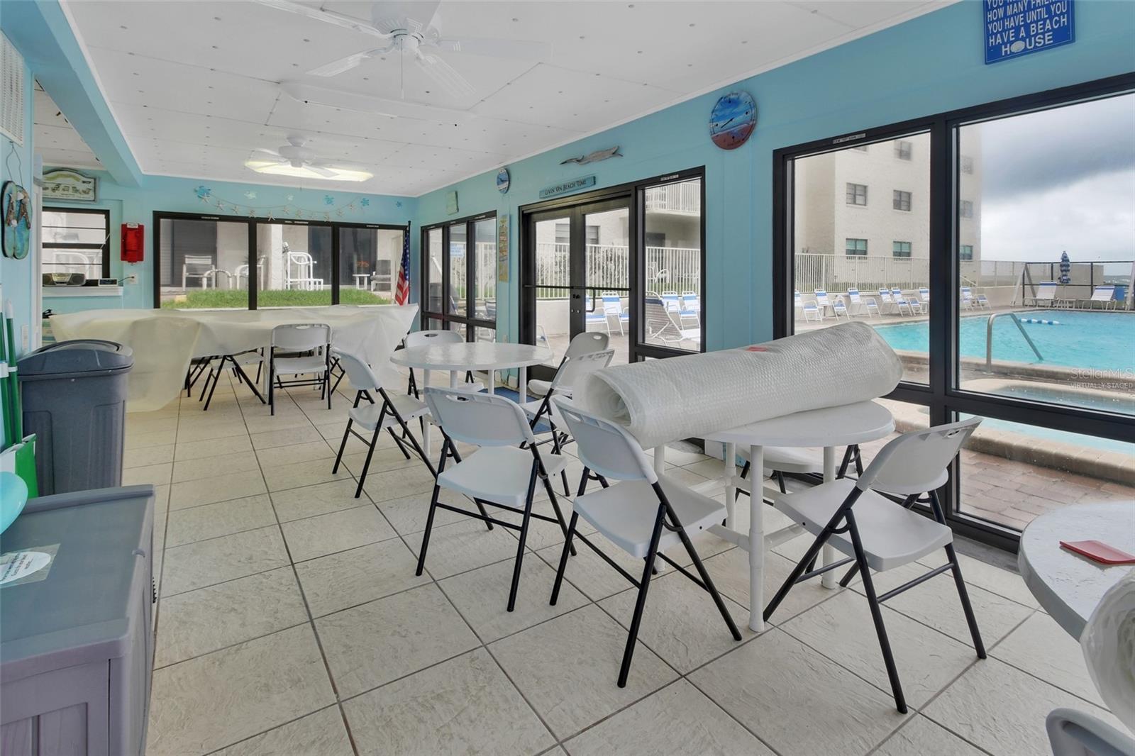 HACIENDA DEL SOL CONDO - Residential