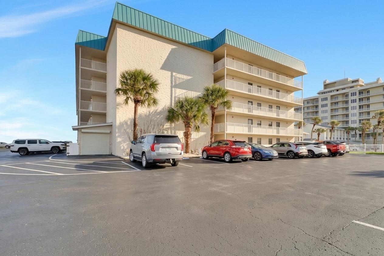 HACIENDA DEL SOL CONDO - Residential