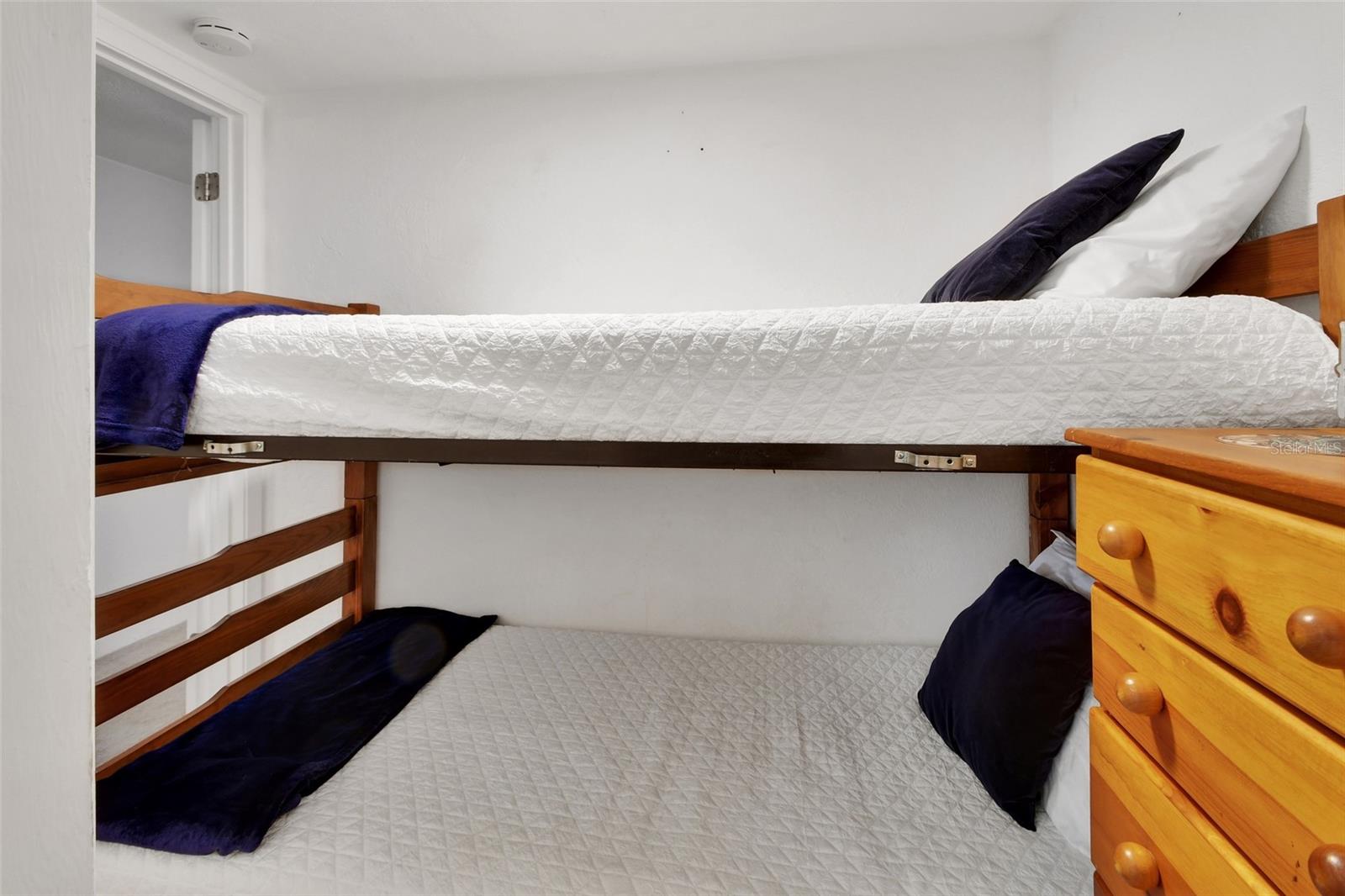 HACIENDA DEL SOL CONDO - Residential