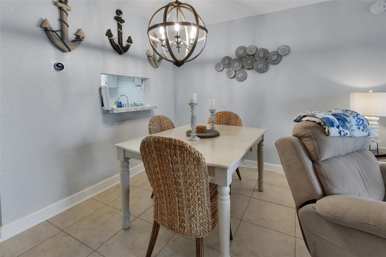 HACIENDA DEL SOL CONDO - Residential