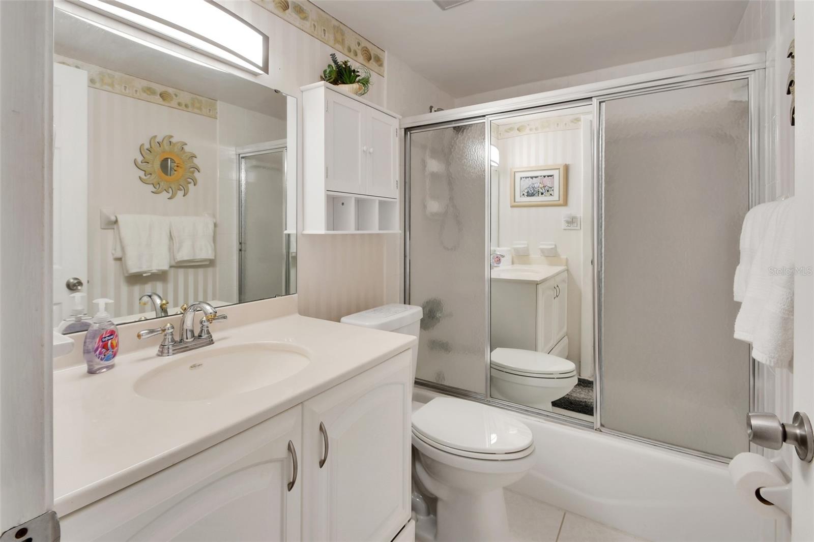 HACIENDA DEL SOL CONDO - Residential