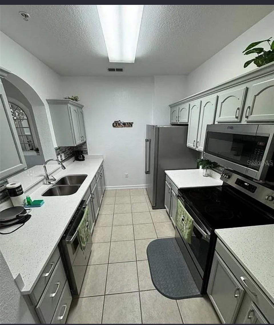 2778 ALMATON LOOP 303