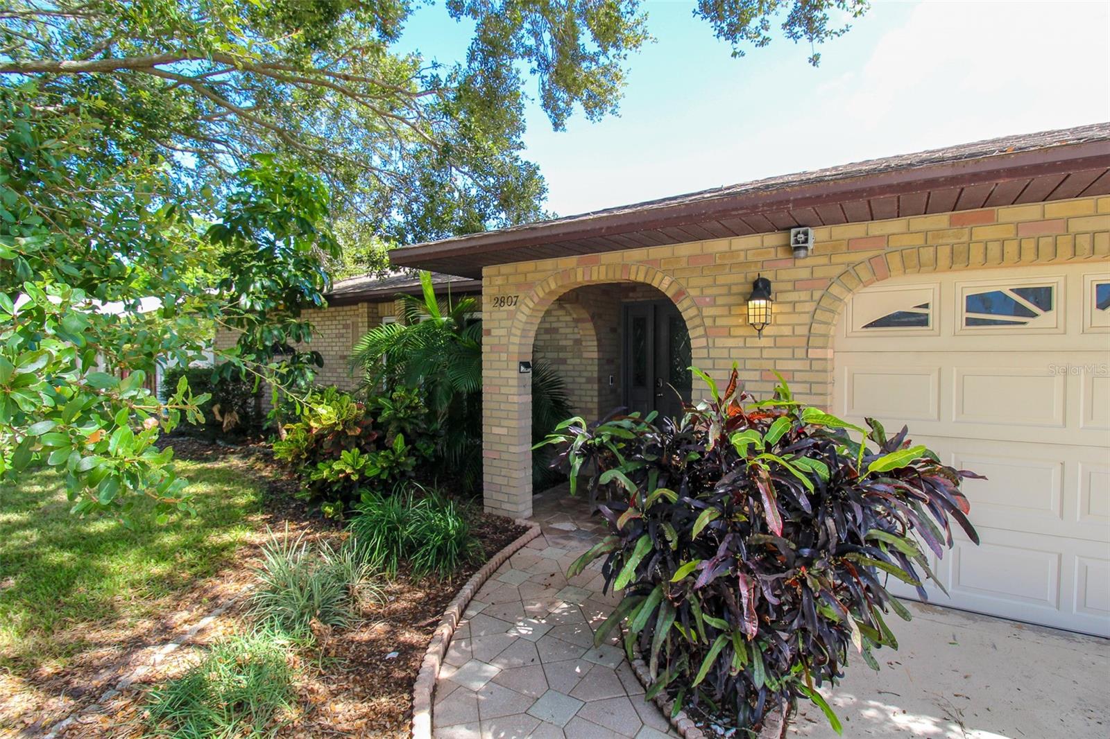 THE CROSSINGS - Residential Lease