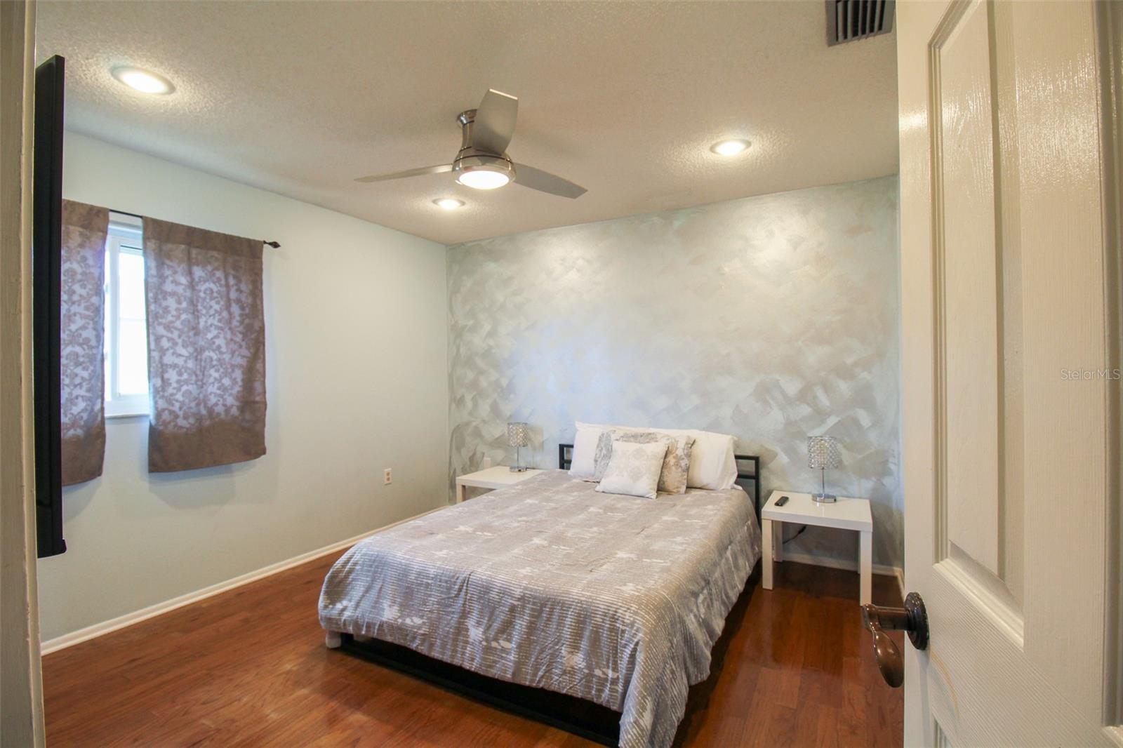 THE CROSSINGS - Residential Lease