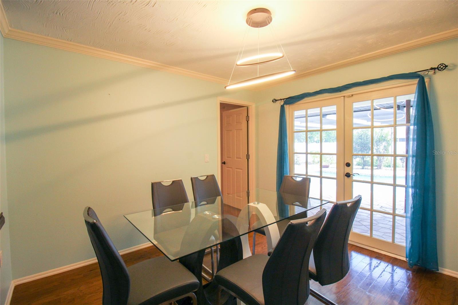 THE CROSSINGS - Residential Lease