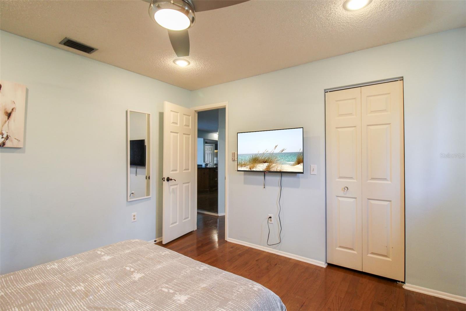 THE CROSSINGS - Residential Lease