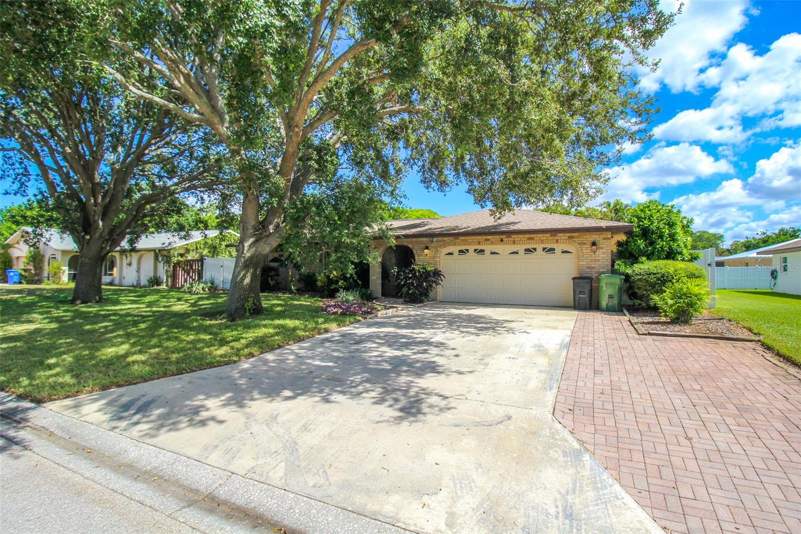 THE CROSSINGS - Residential Lease