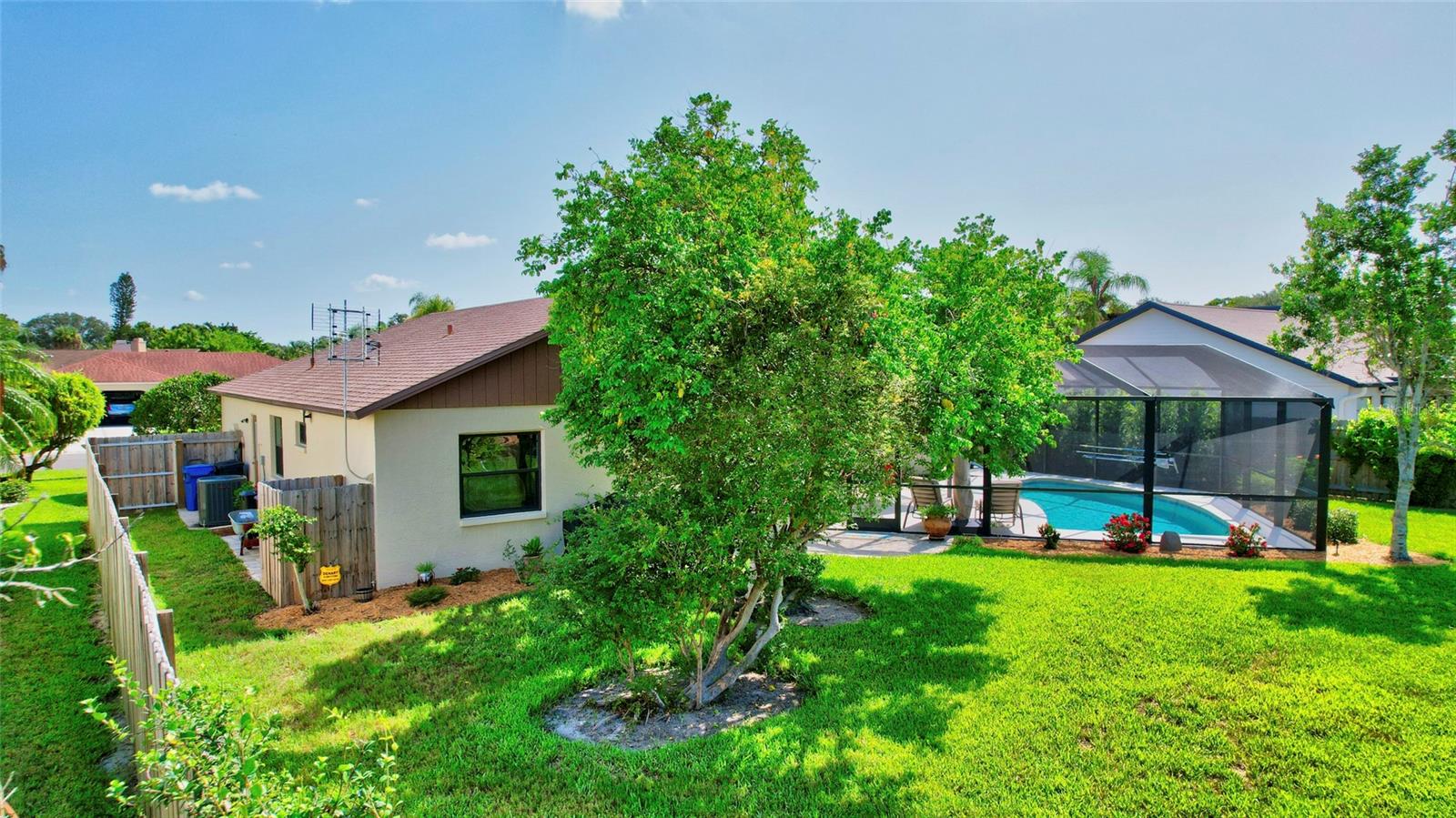 GULF GATE EAST - Residential