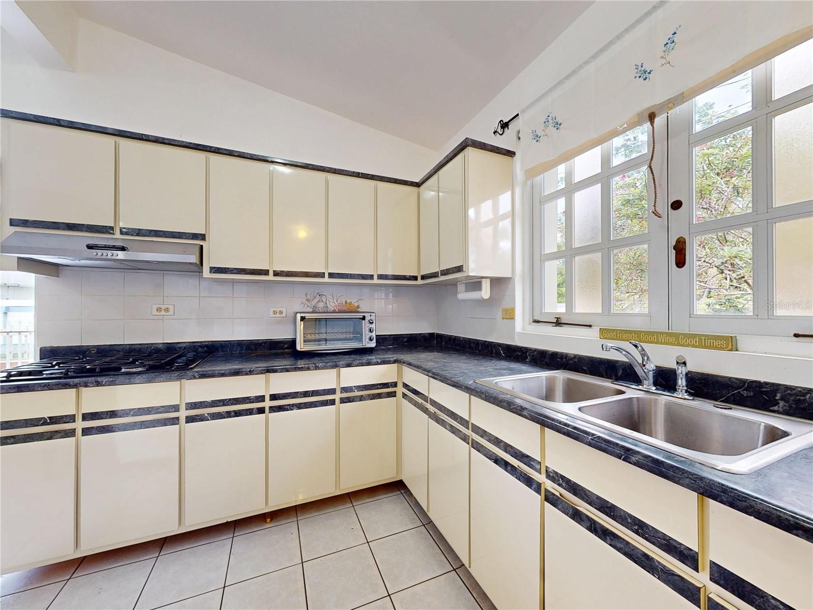 SEA BEACH COLONY - Residential