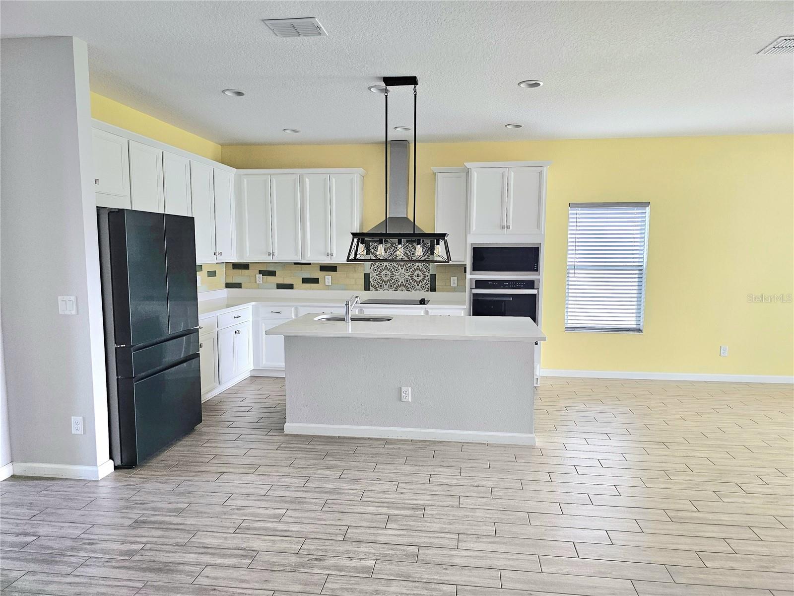 1077 CHELAN FALLS TRAIL N