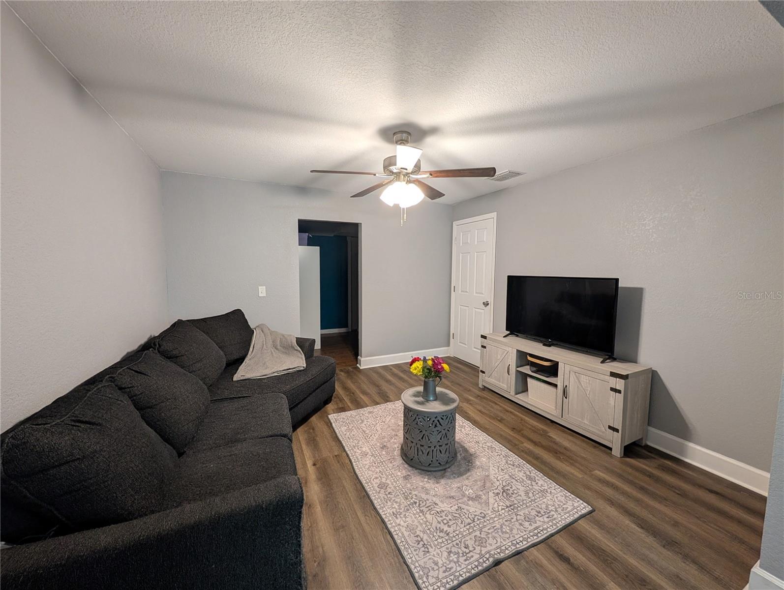 WAVERLY MANOR - Residential