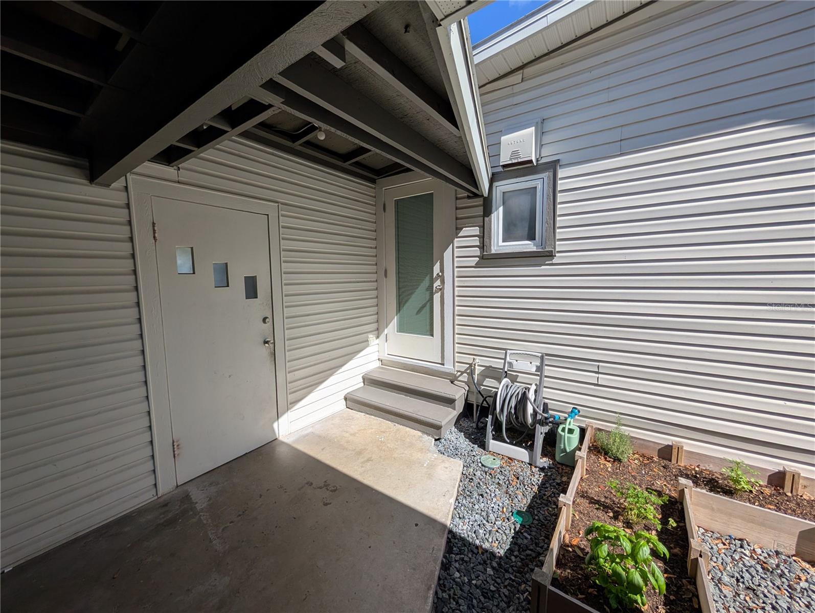 WAVERLY MANOR - Residential