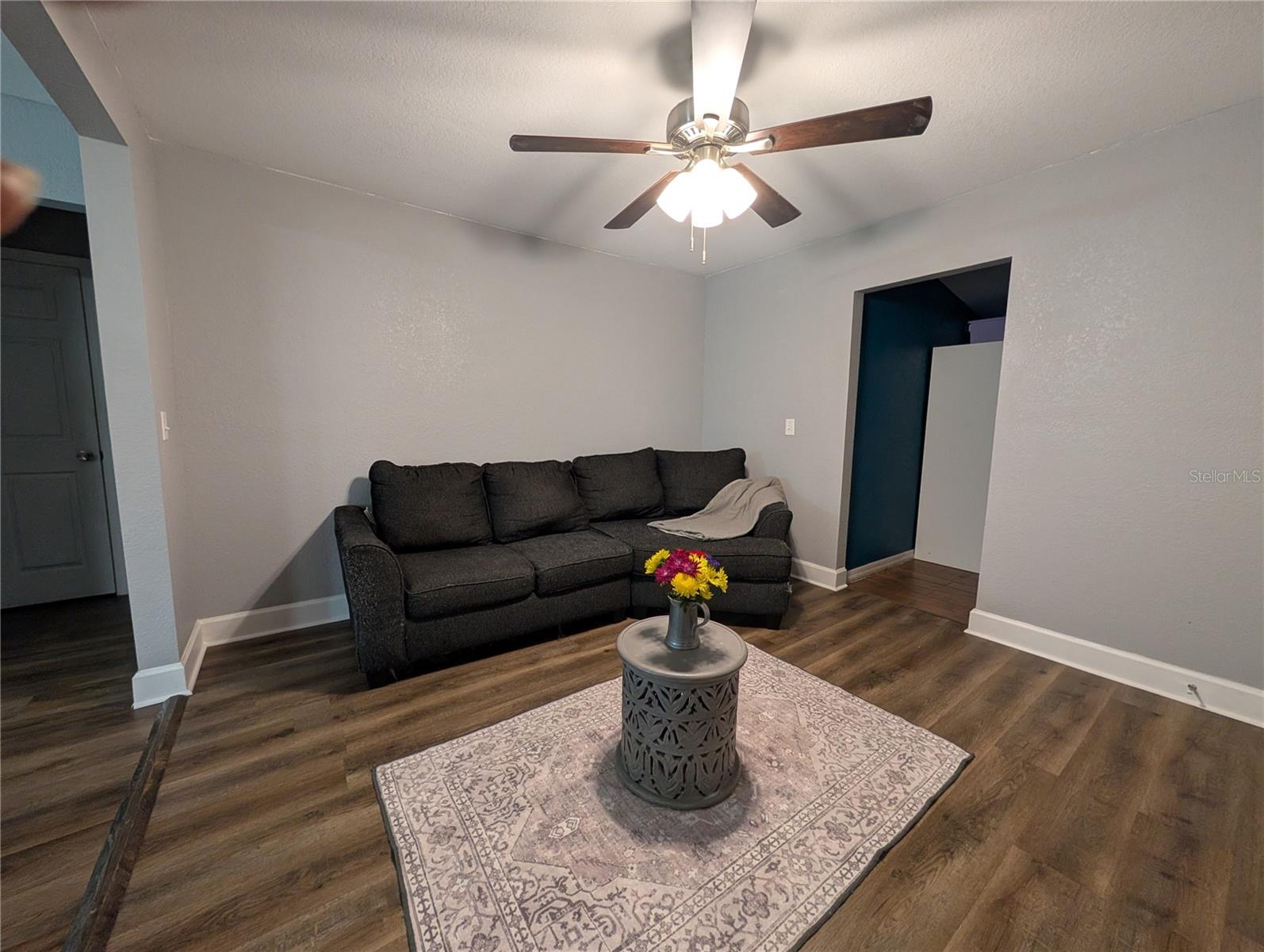 WAVERLY MANOR - Residential