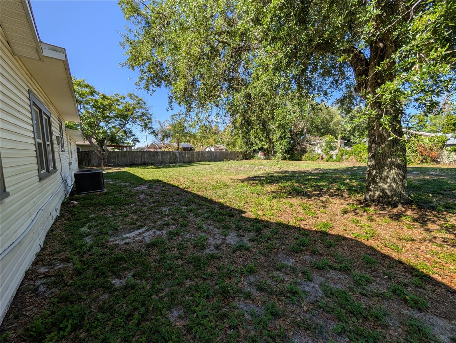 WAVERLY MANOR - Residential