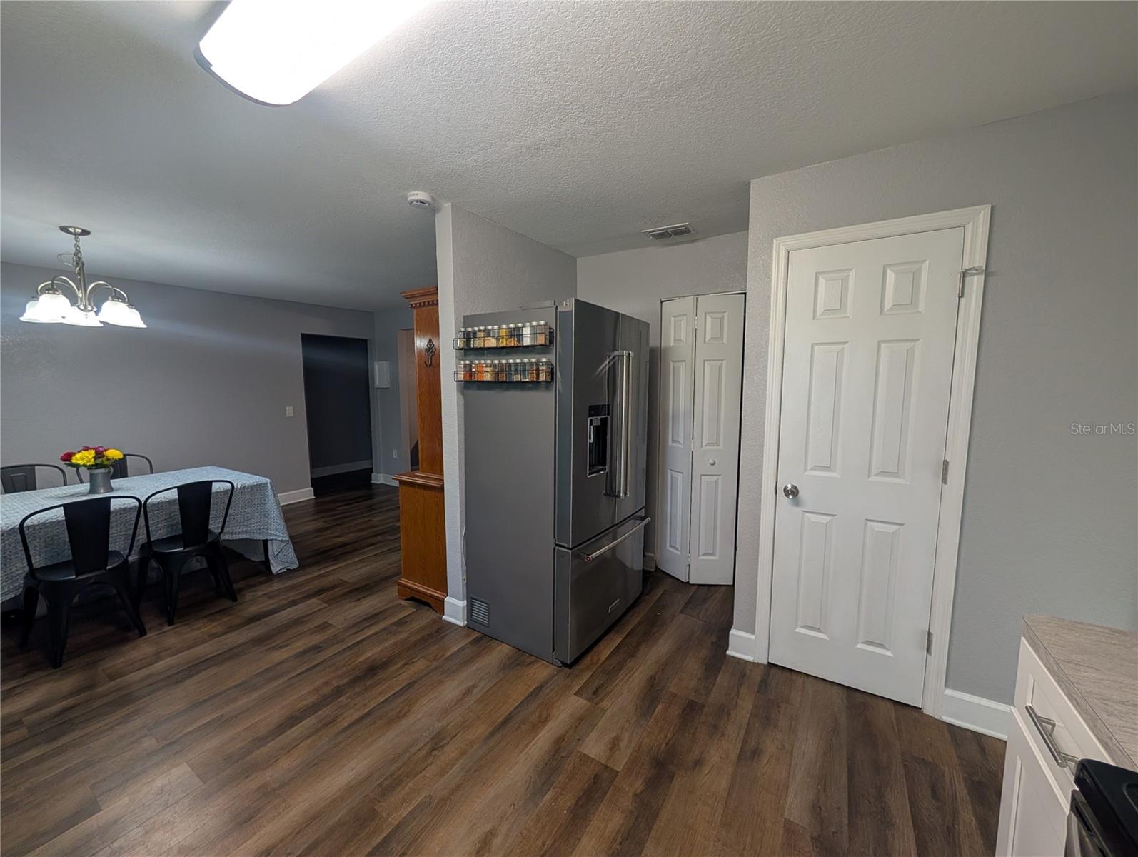 WAVERLY MANOR - Residential