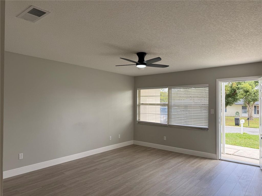 Photo of 54 Bougainvillea Drive, Debary, FL 32713 (MLS # R4910169)