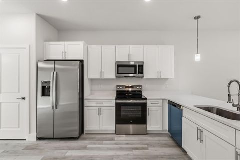 Tiny photo for 16015 SW 29th Court Road #1, Ocala, FL 34473 (MLS # O6407717)