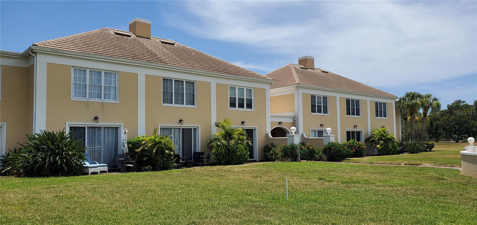 WINDSOR LODGE AT THE OAKS - Residential