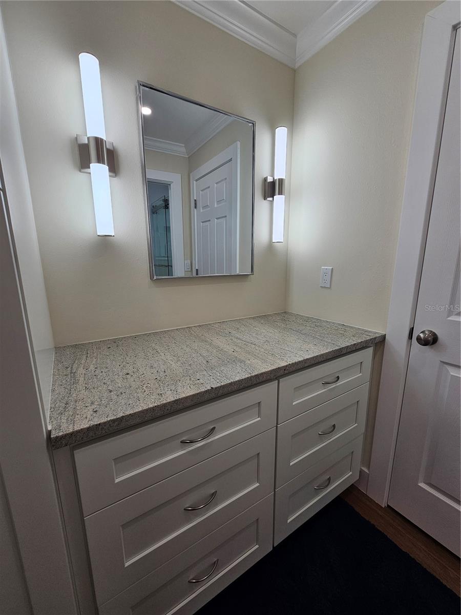 WINDSOR LODGE AT THE OAKS - Residential