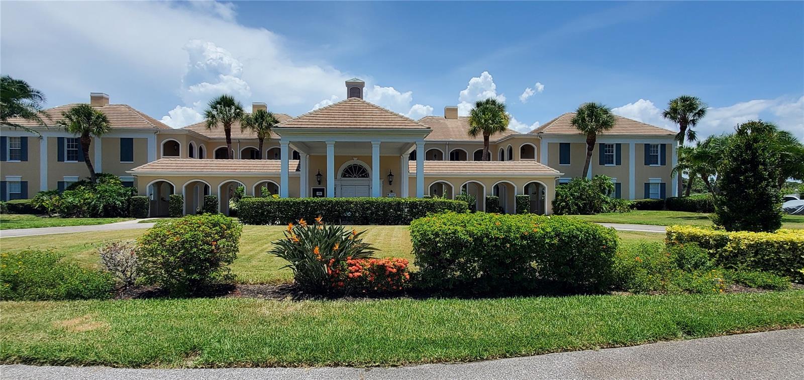 WINDSOR LODGE AT THE OAKS - Residential