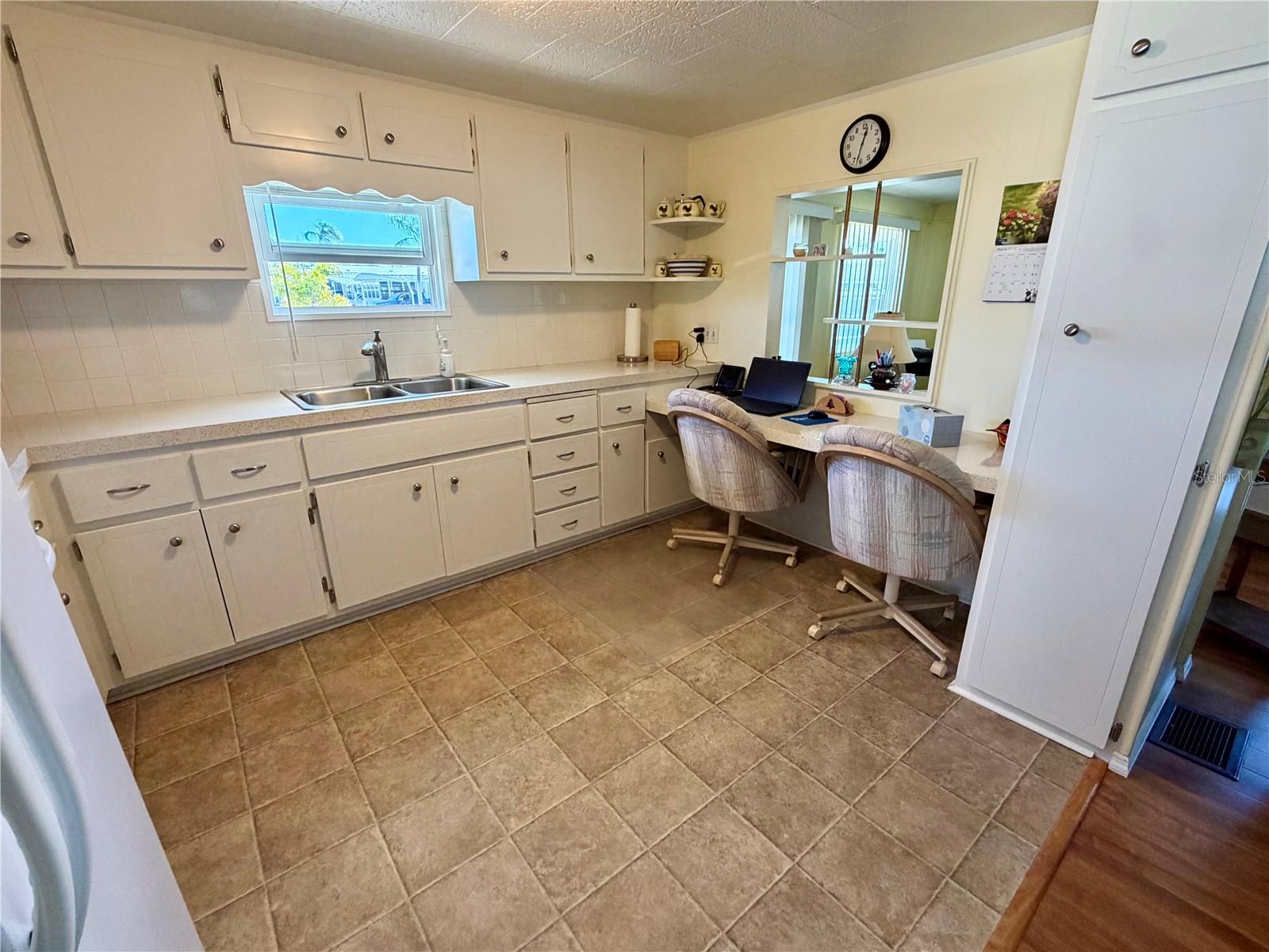 SUNSET PALMS UNREC - Residential