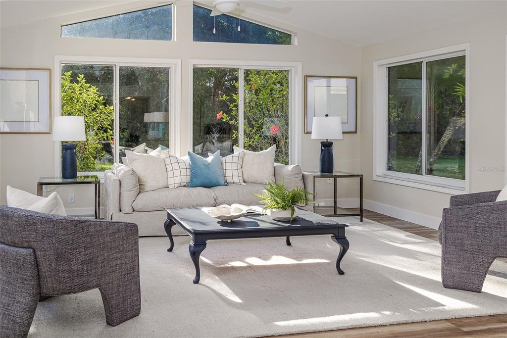 Photo of 956 Harbor Town Drive, Venice, FL 34292 (MLS # C7499545)