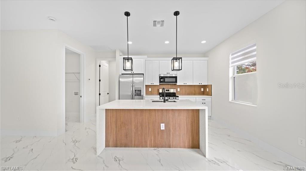 726 GIORGIO AVENUE S