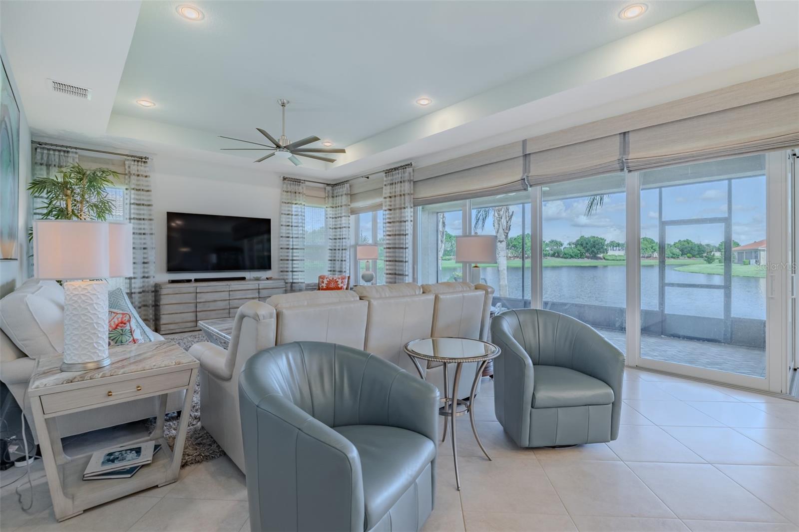 VALENCIA LAKES TR O - Residential