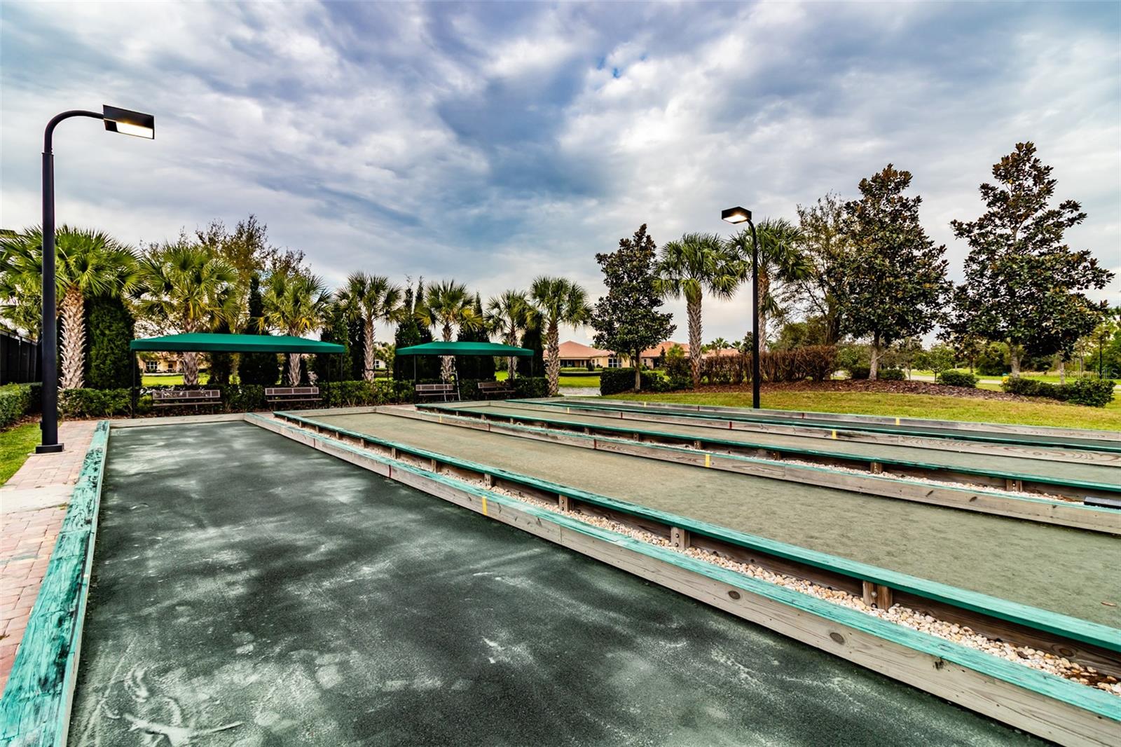 VALENCIA LAKES TR O - Residential