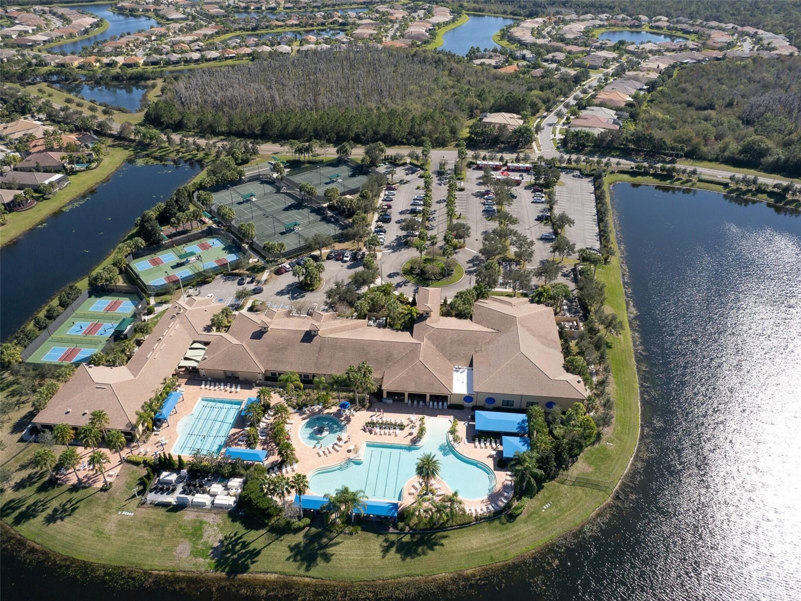 VALENCIA LAKES TR O - Residential
