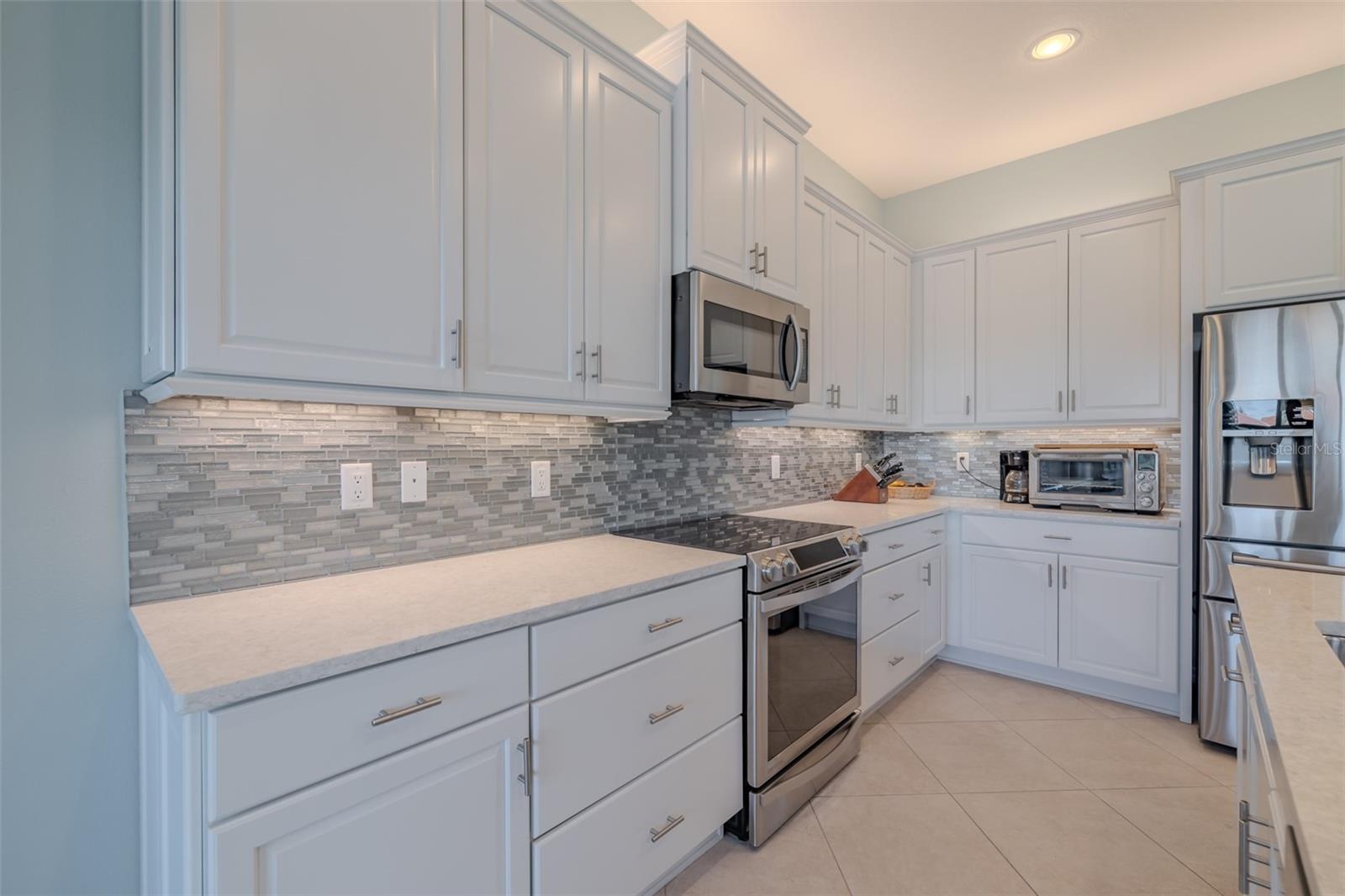 VALENCIA LAKES TR O - Residential