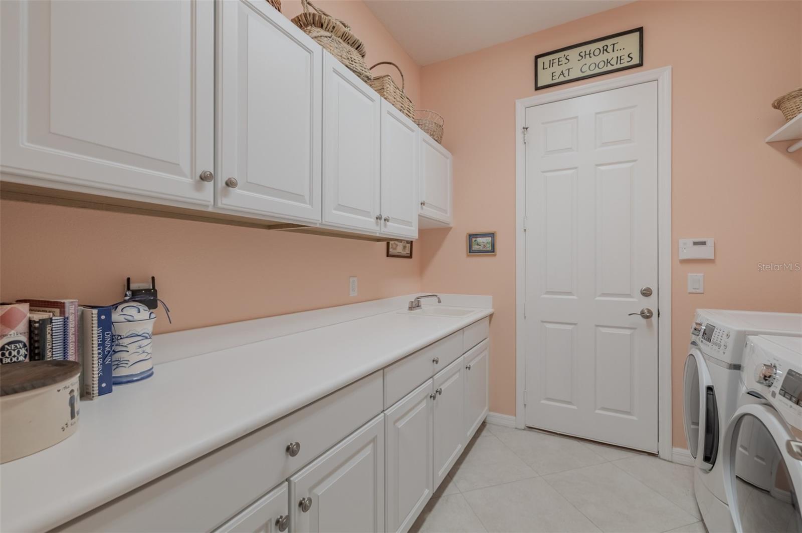 VALENCIA LAKES TR O - Residential