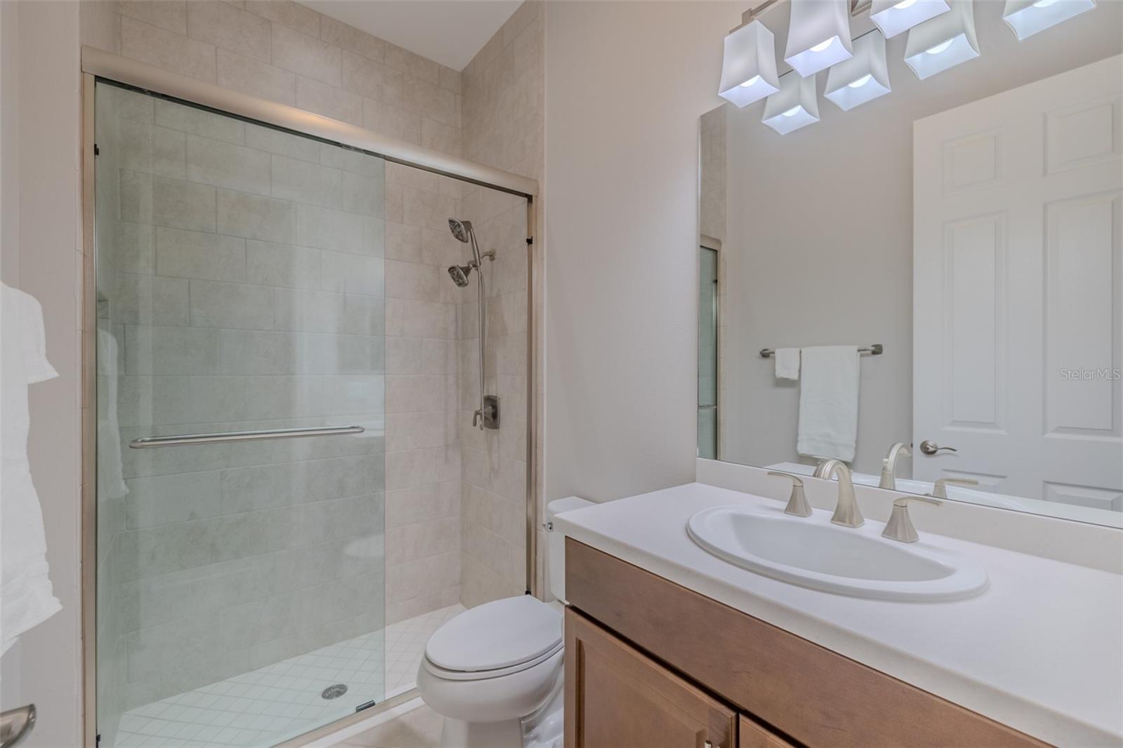 VALENCIA LAKES TR O - Residential