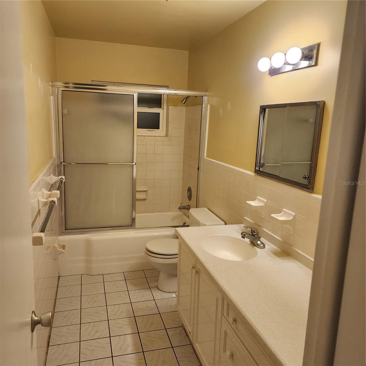 2710 JEWEL ROAD