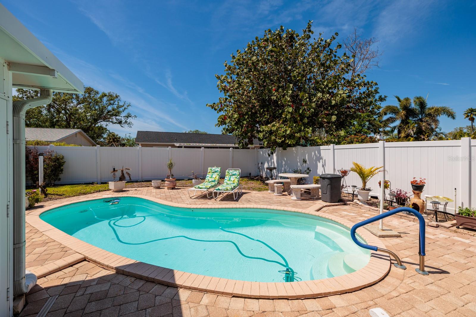 2972 E VINA DEL MAR BOULEVARD