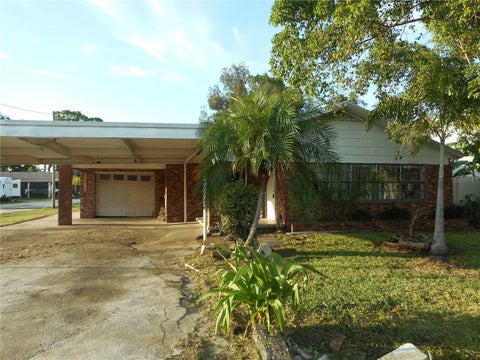 Photo of 609 1st Avenue NW, Ruskin, FL 33570 (MLS # TB8542944)