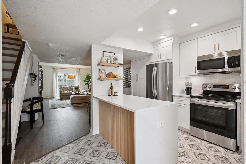 Photo of 1922 Conway Road #4, Orlando, FL 32812 (MLS # O6434407)