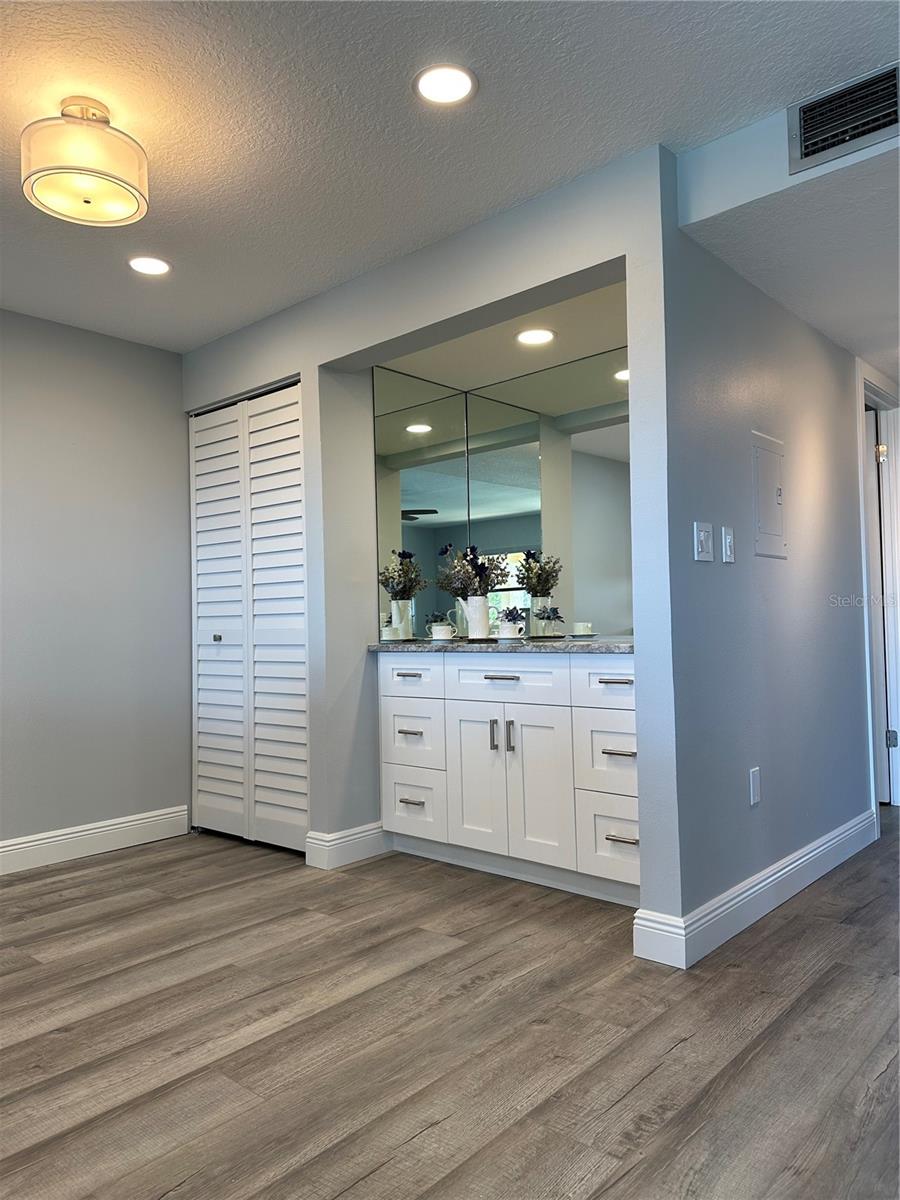 CAPRI LAGOONS CLUB CONDO - Residential Lease