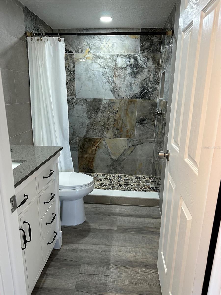 CAPRI LAGOONS CLUB CONDO - Residential Lease