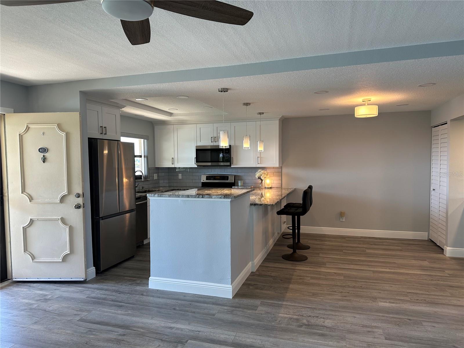 CAPRI LAGOONS CLUB CONDO - Residential Lease