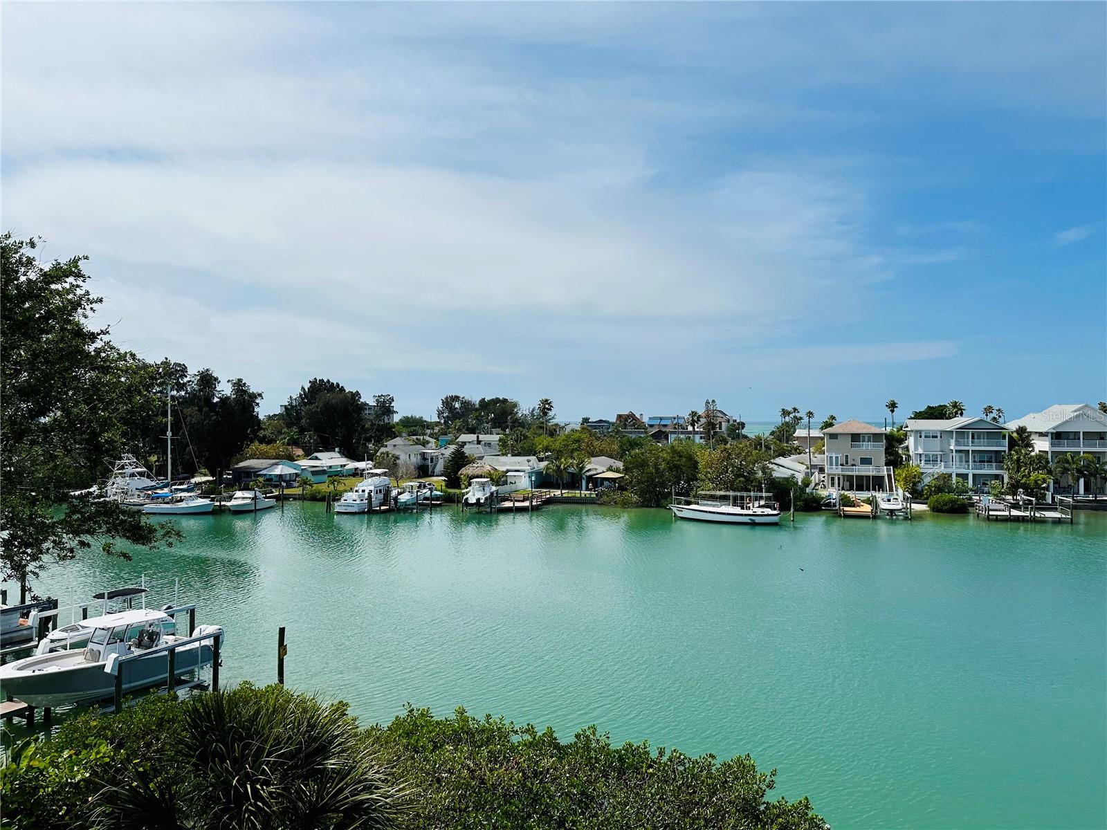 CAPRI LAGOONS CLUB CONDO - Residential Lease