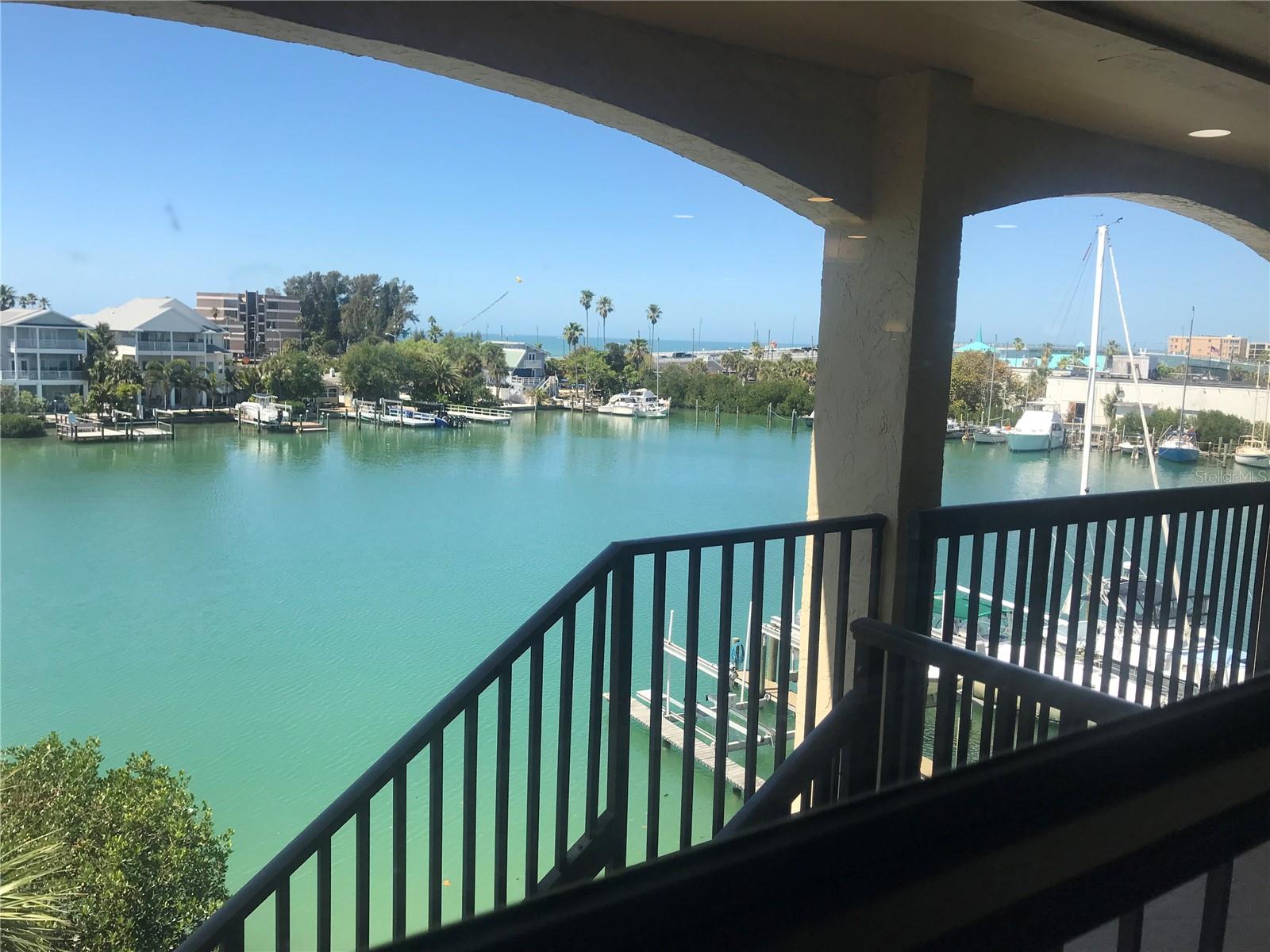 CAPRI LAGOONS CLUB CONDO - Residential Lease