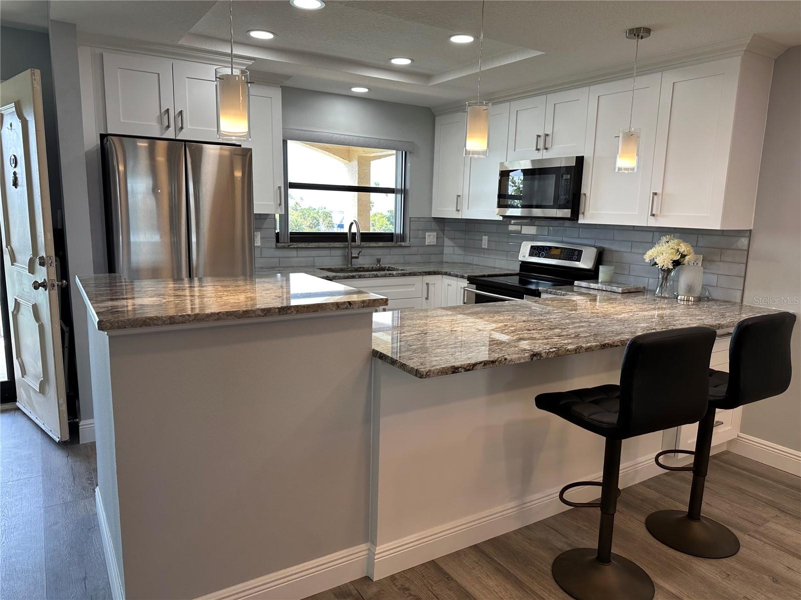 CAPRI LAGOONS CLUB CONDO - Residential Lease