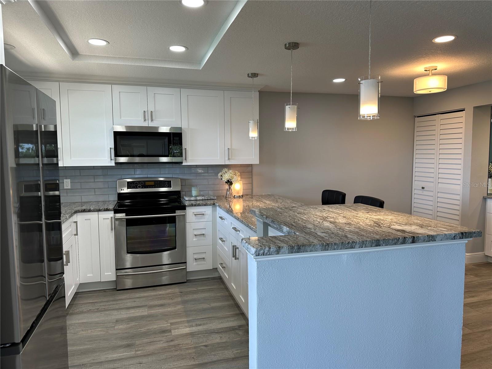 CAPRI LAGOONS CLUB CONDO - Residential Lease