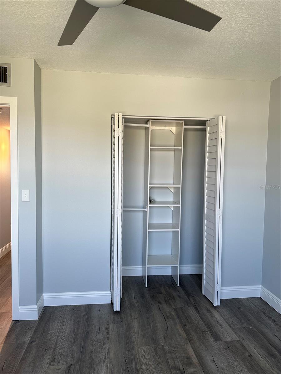 CAPRI LAGOONS CLUB CONDO - Residential Lease