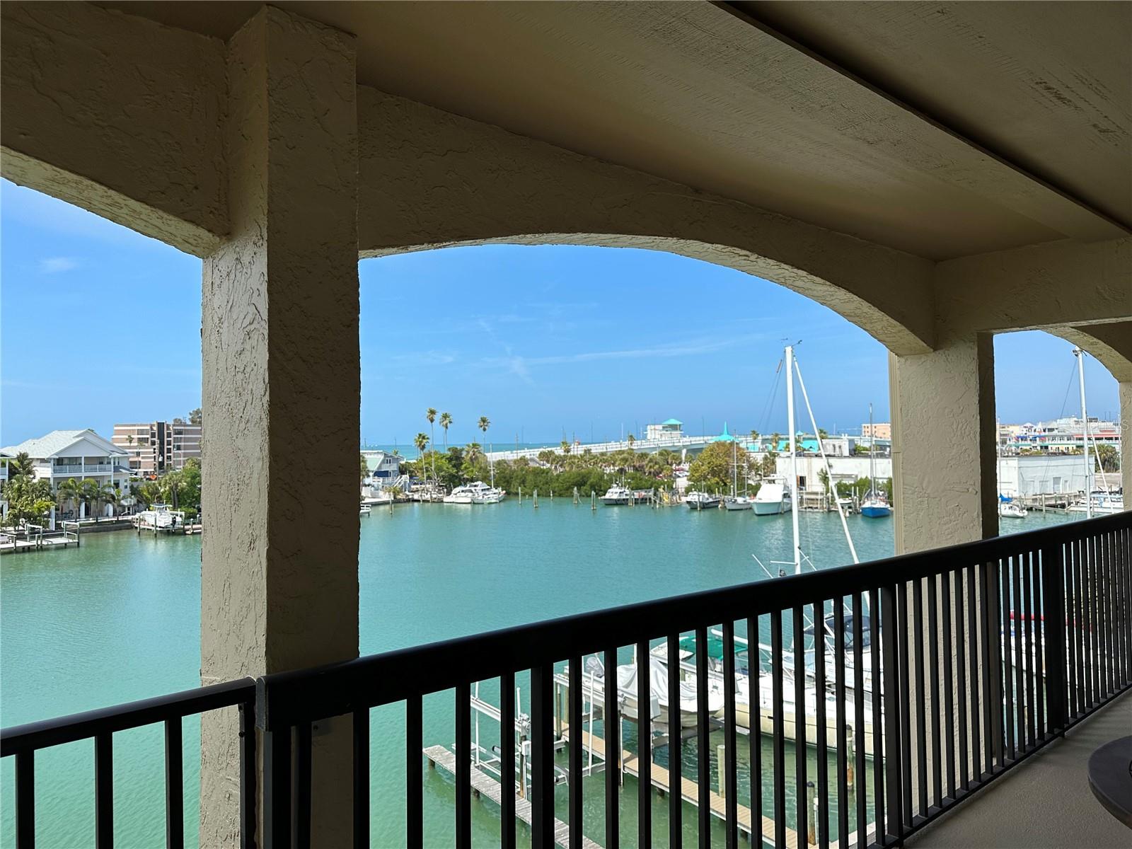 CAPRI LAGOONS CLUB CONDO - Residential Lease