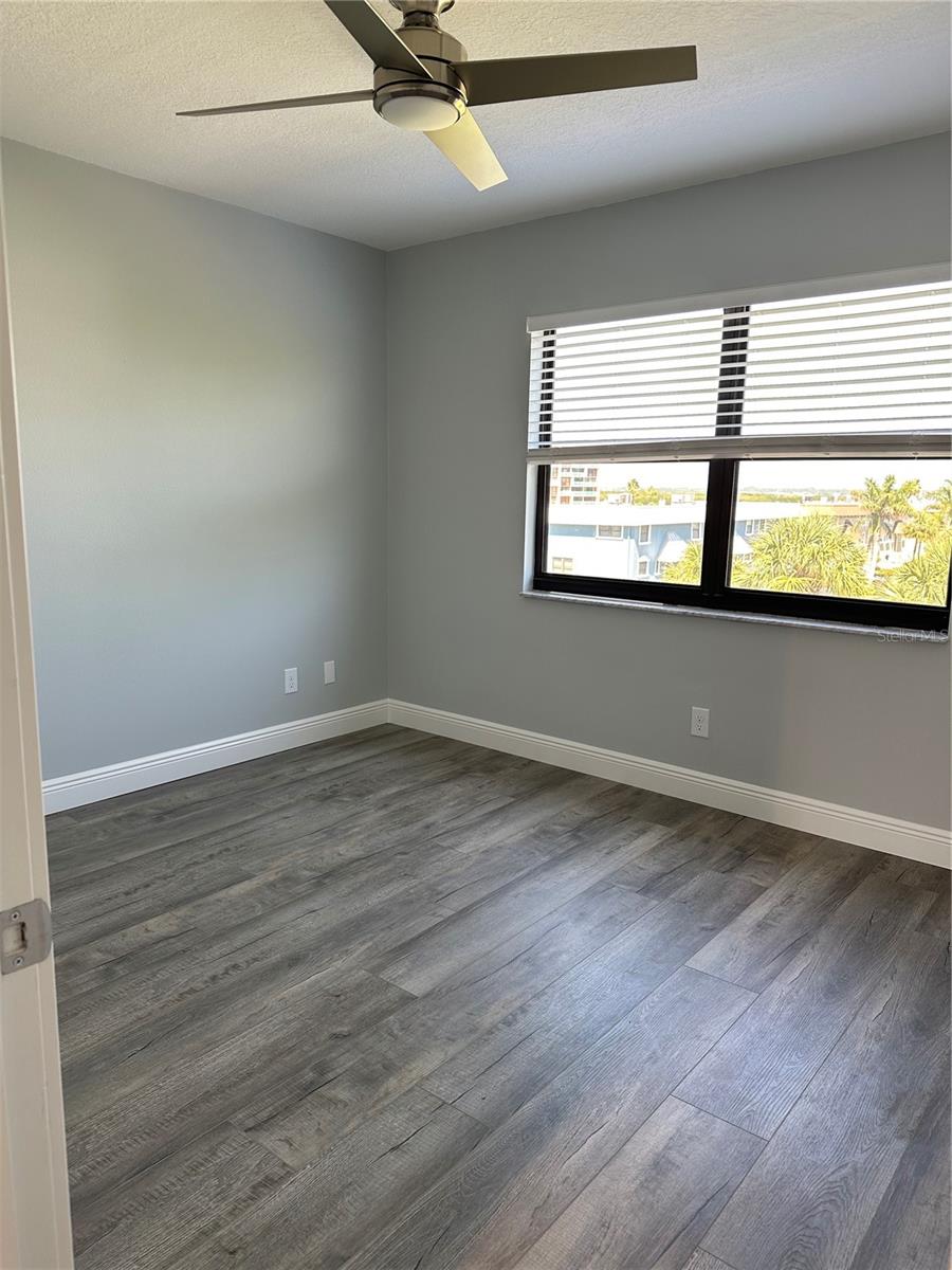 CAPRI LAGOONS CLUB CONDO - Residential Lease