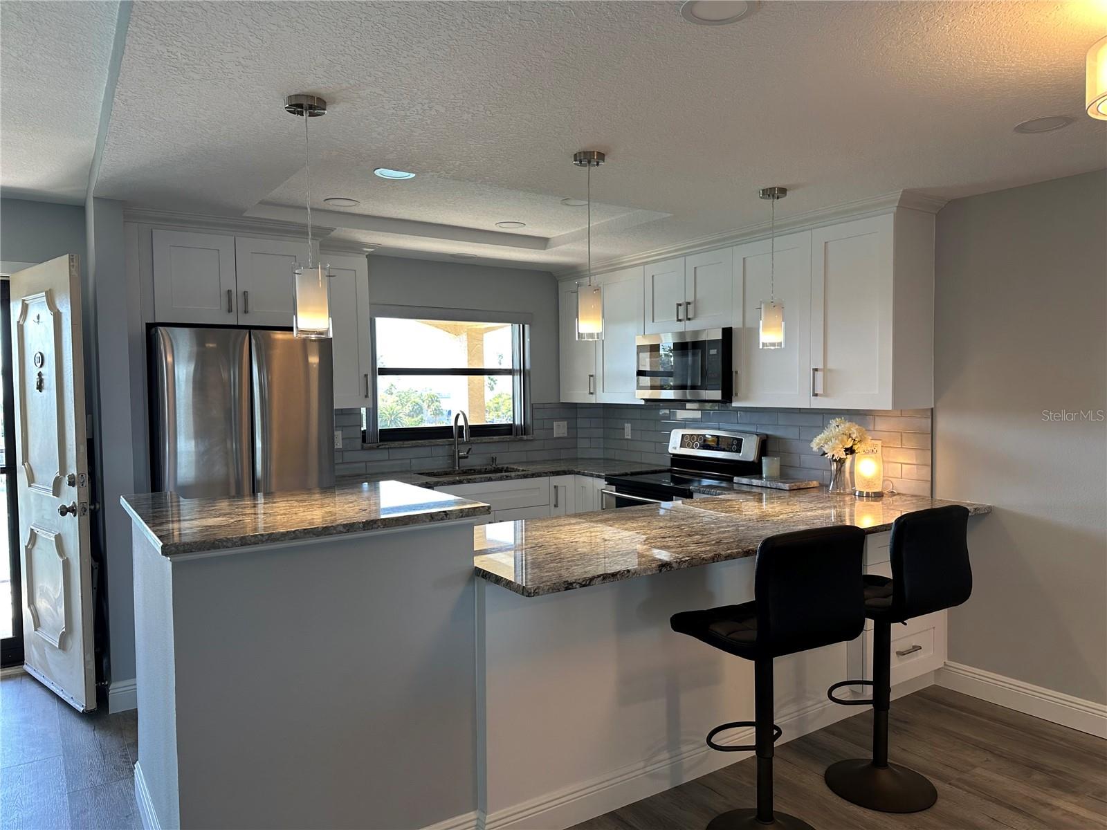 CAPRI LAGOONS CLUB CONDO - Residential Lease