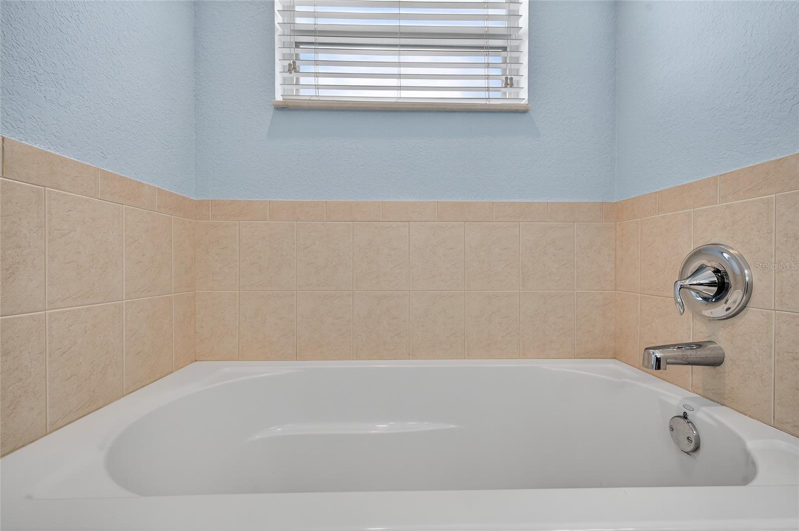 LIGHTHOUSE COVE AT HERITAGE HARBOUR UN 2 - Residential